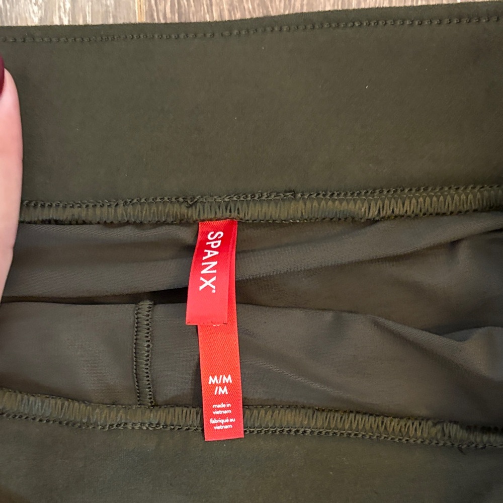 SPANX Green Suede Bodysuit and Skirt Set size m - Picture 5 of 5